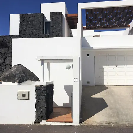 Villa Nayra By Villalia Playa Blanca